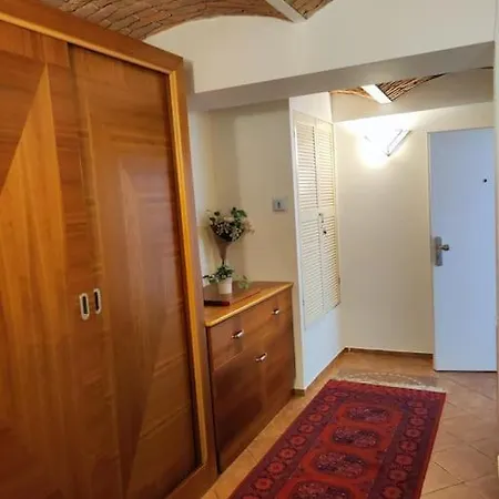 Apartman Boutique Across The Hot Springs
