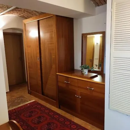 Apartment Boutique Across The Hot Springs