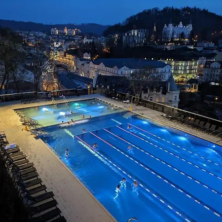 Apartman Boutique Across The Hot Springs